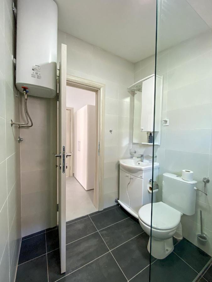 Monika Apartment *