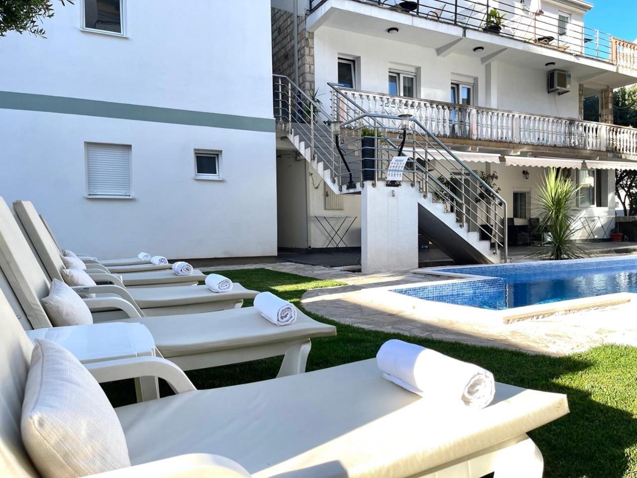 Monika Apartment Budva